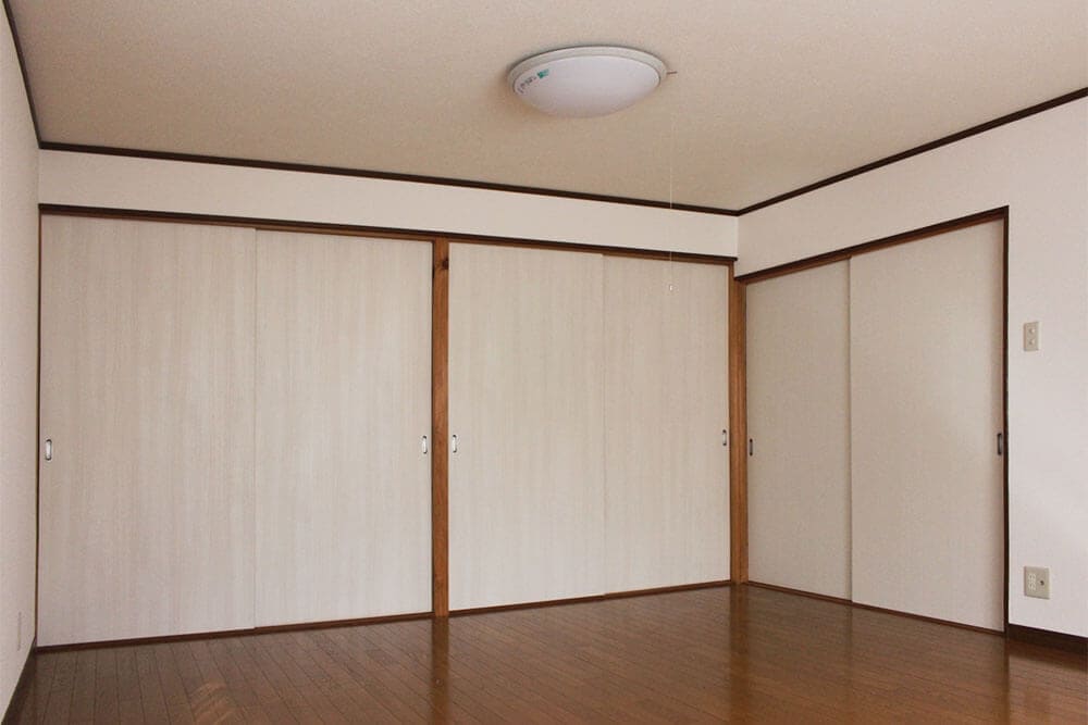 ふすまリフォームドア・押入リフォームクローゼット