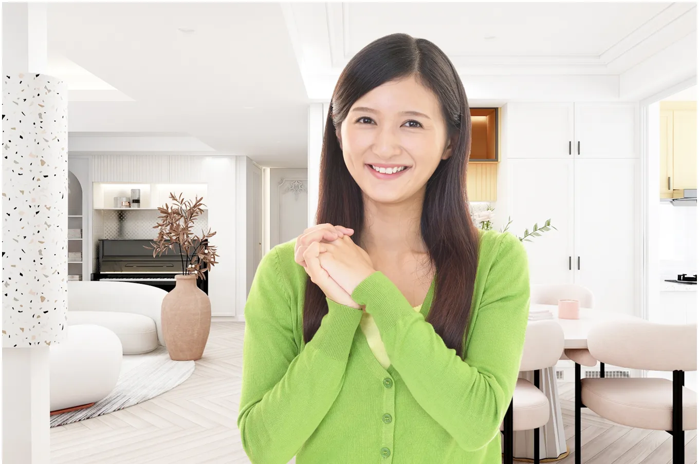 クローゼット扉の設置をして喜んでいる女性